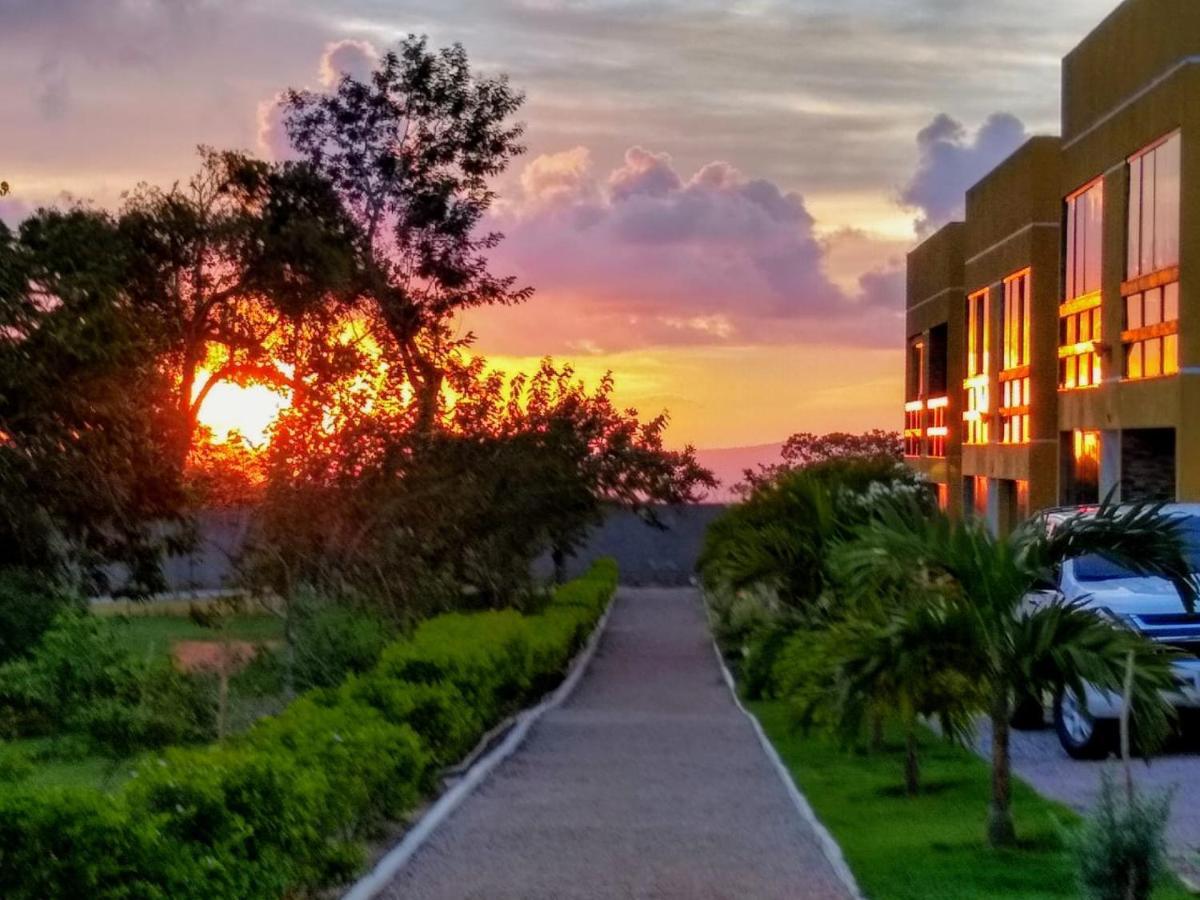 Flat Condominio Serra Negra Bezerros Exterior photo